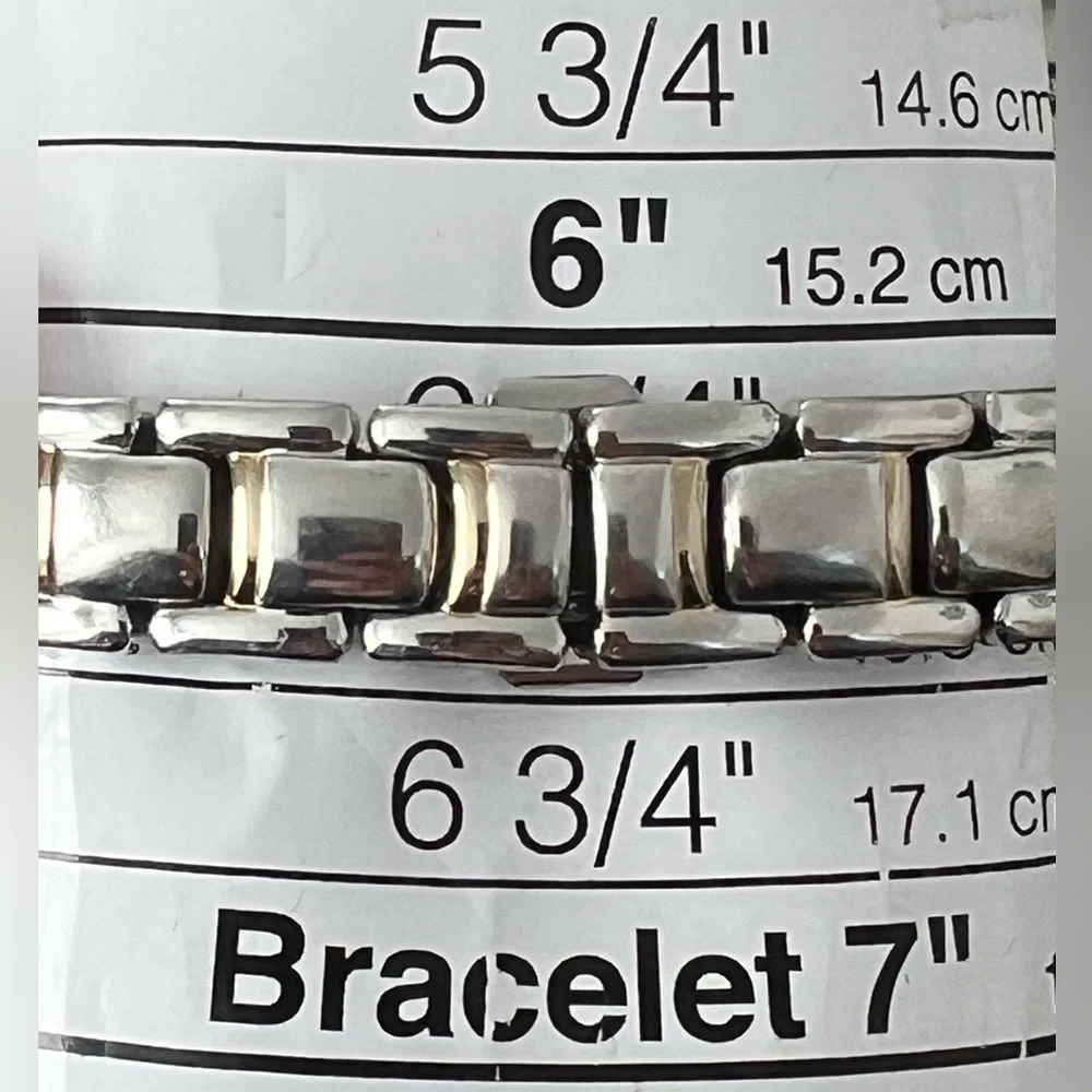 Seiko Vintage Luxury Ladies Diamond Watch Two-Tone Bracelet White Dial
